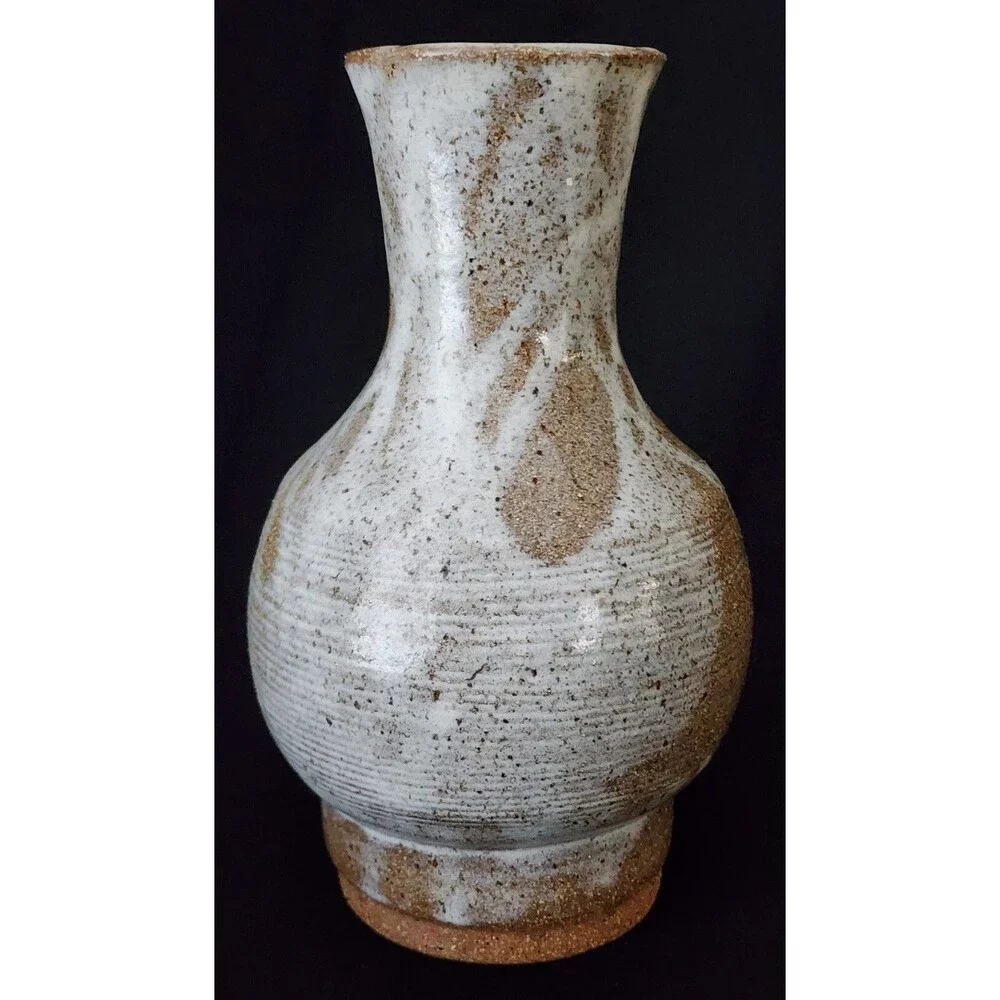 Beautiful Solid vase by GERRY ~ Signed “GERRY 189” ~ Pottery